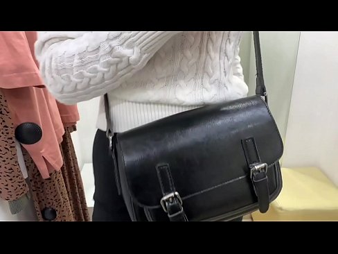 ❤️ ציבור מאַסטערביישאַן פון יונג הור פעראַלבעררי מיט אַ דילדאָ אין די פּאַסן צימער ️ קוואַליטעט סעקס ביי yi.dickies-shop.ru